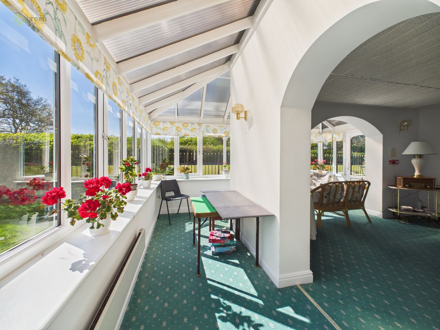cam01698g0pr0208still021