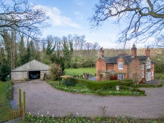 keeperscottagebrockhurstlanecanwellb755sn23