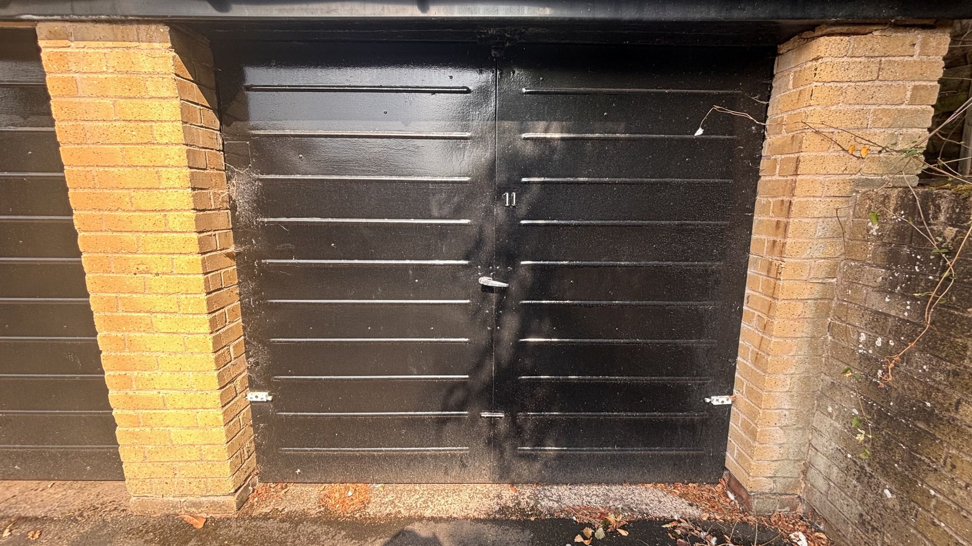 11seymourgardensgaragepicture