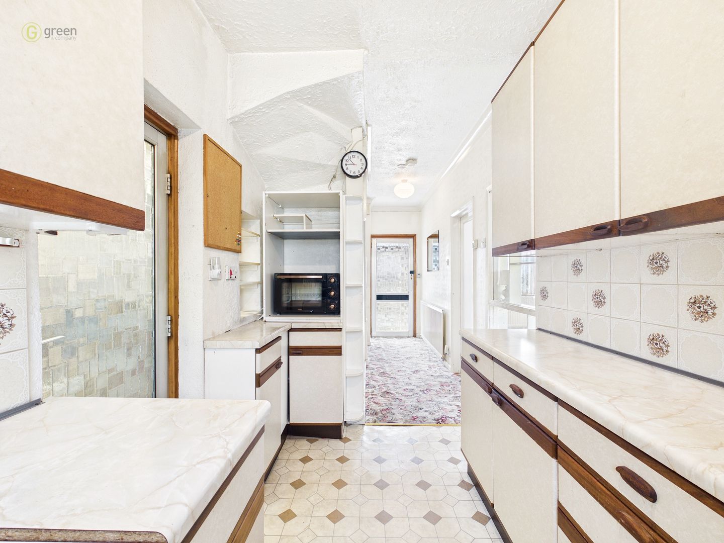 cam05591g0pr0231still030