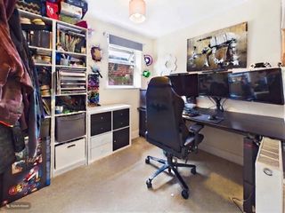 cam03830g0pr0396still042001