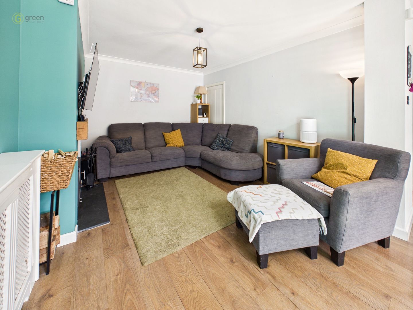 cam03830g0pr0396still041