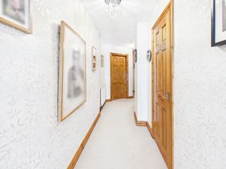 upstairslanding2