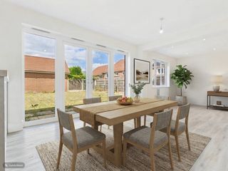 cam04425g0pr0493still012001