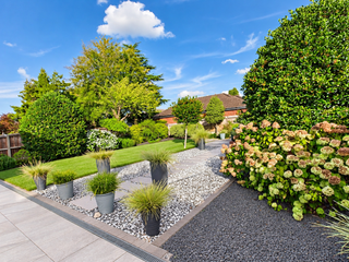 sunnymoderngardenpatio