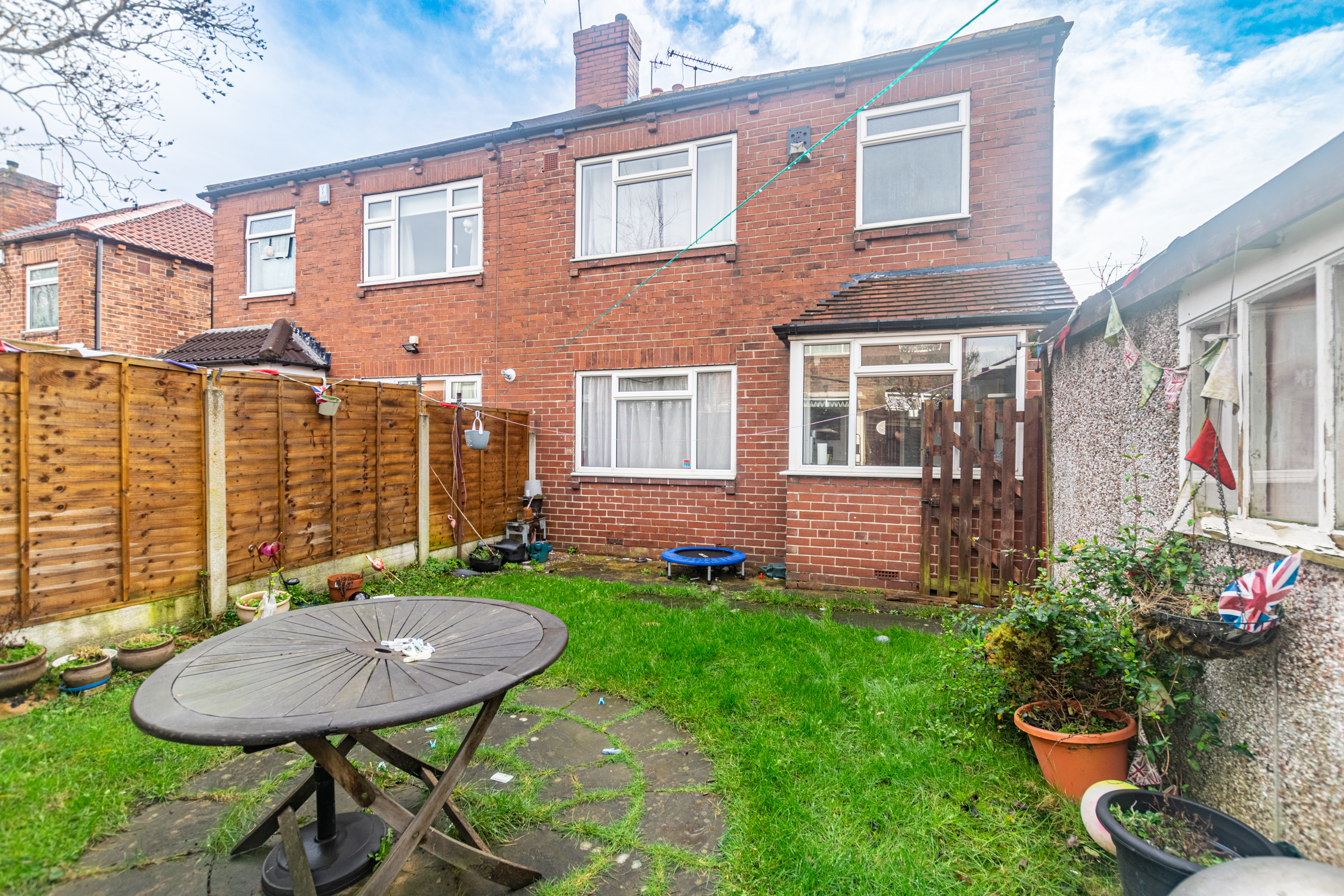 Grange Park Crescent, Leeds, LS8 - Photo 12
