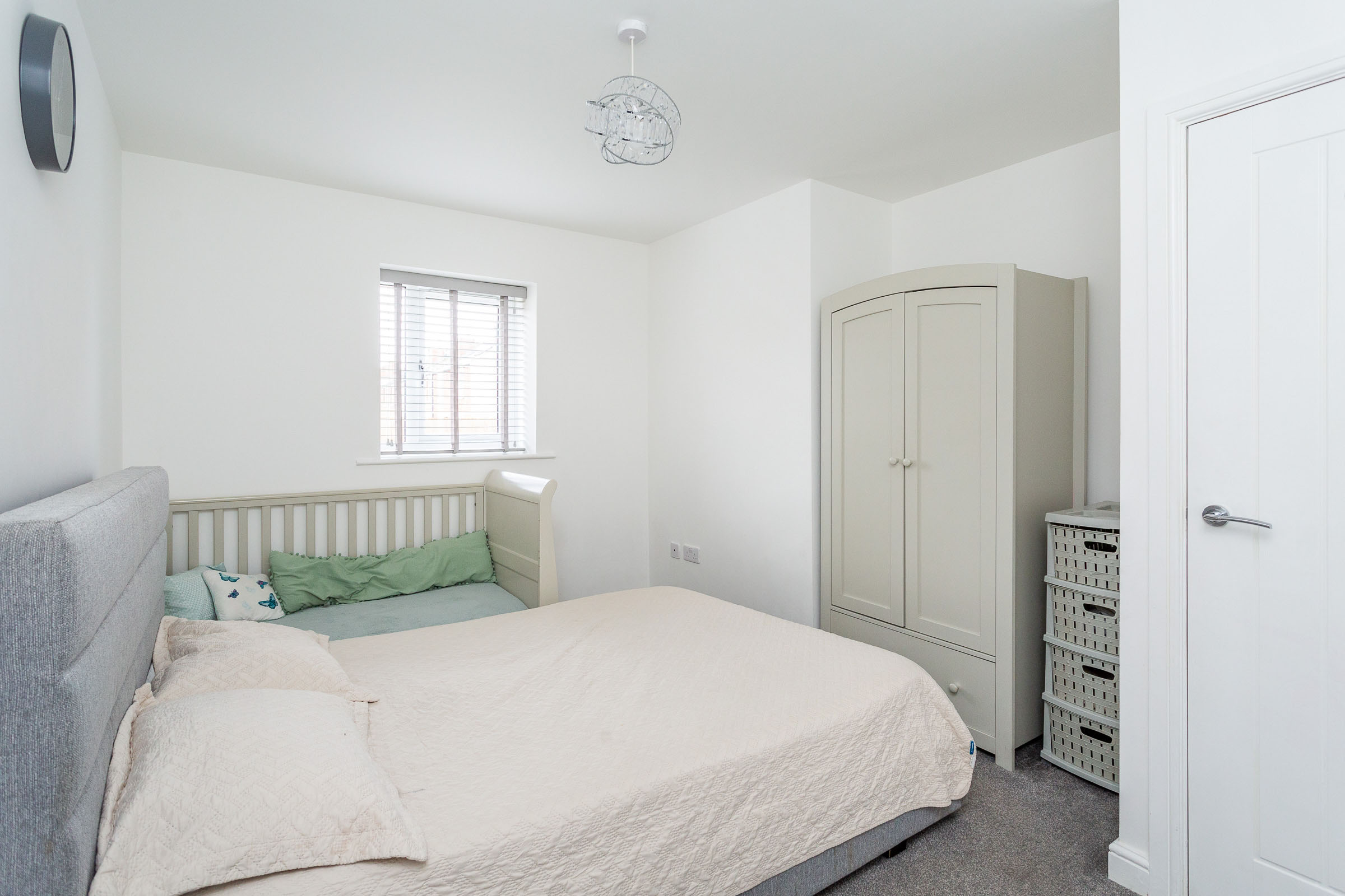Elizabeth Court, Wakefield, WF2 - Photo 8