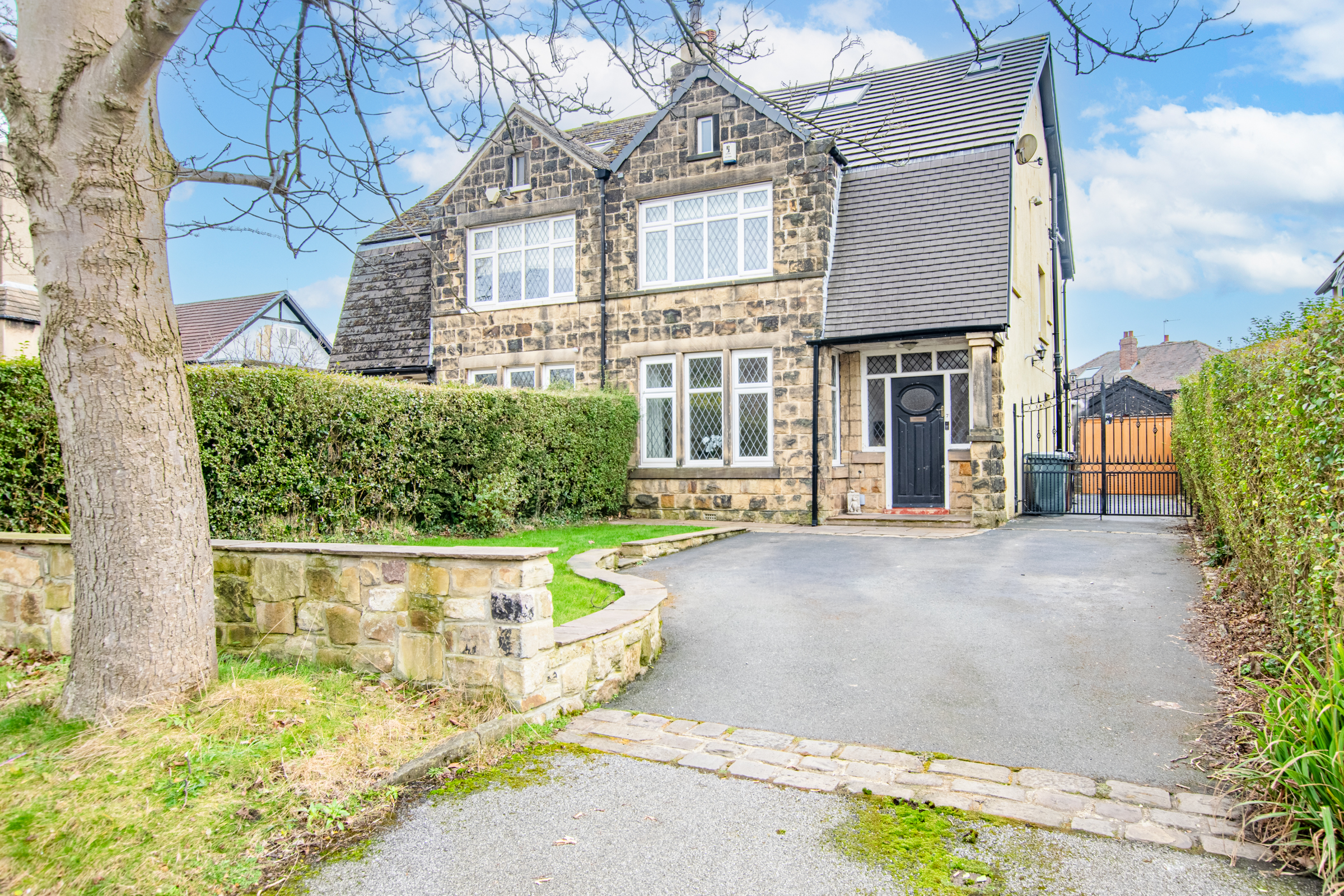 Bentcliffe Drive, Moor Allerton, Leeds, LS17 - Photo 1