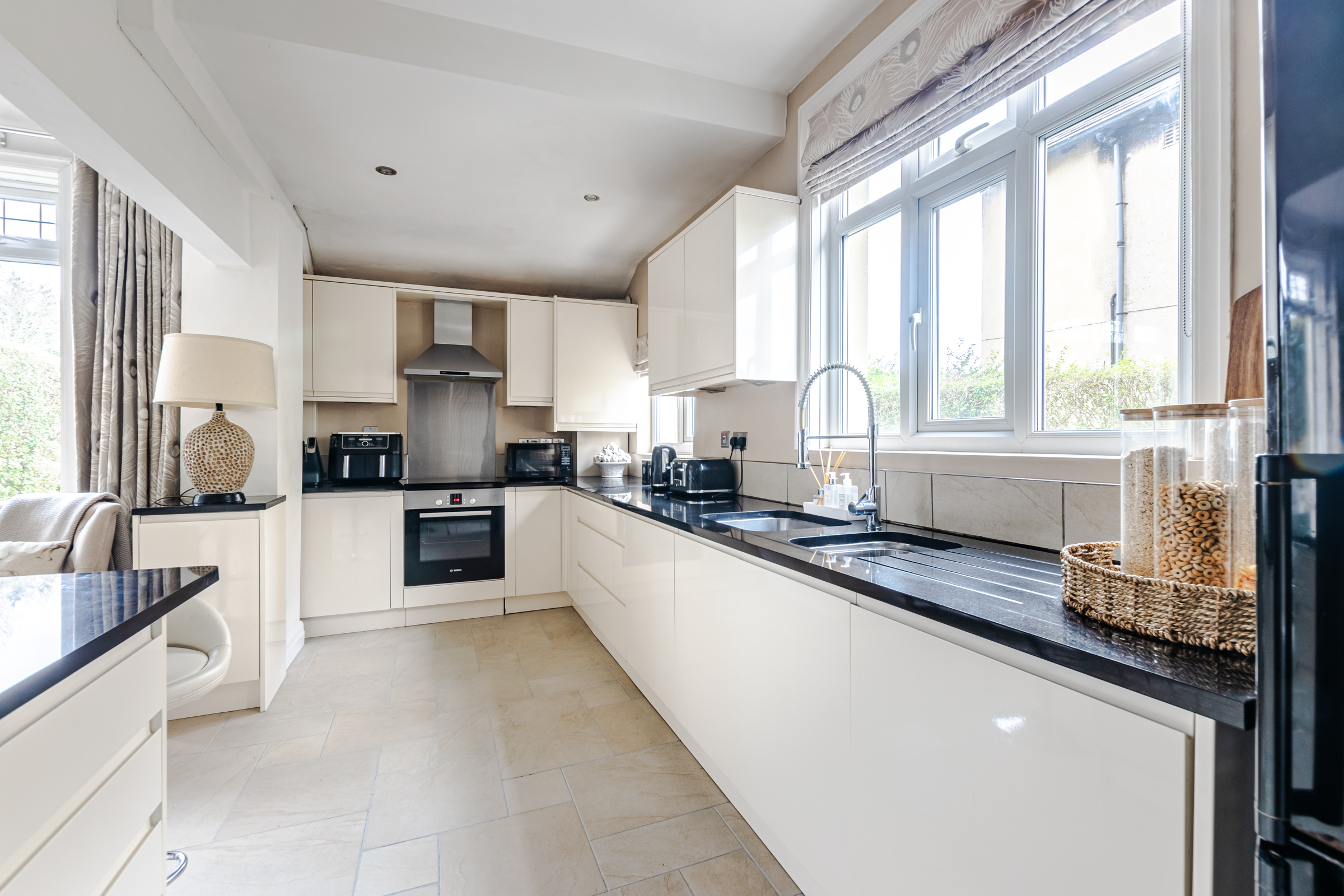 Bentcliffe Drive, Moor Allerton, Leeds, LS17 - Photo 9