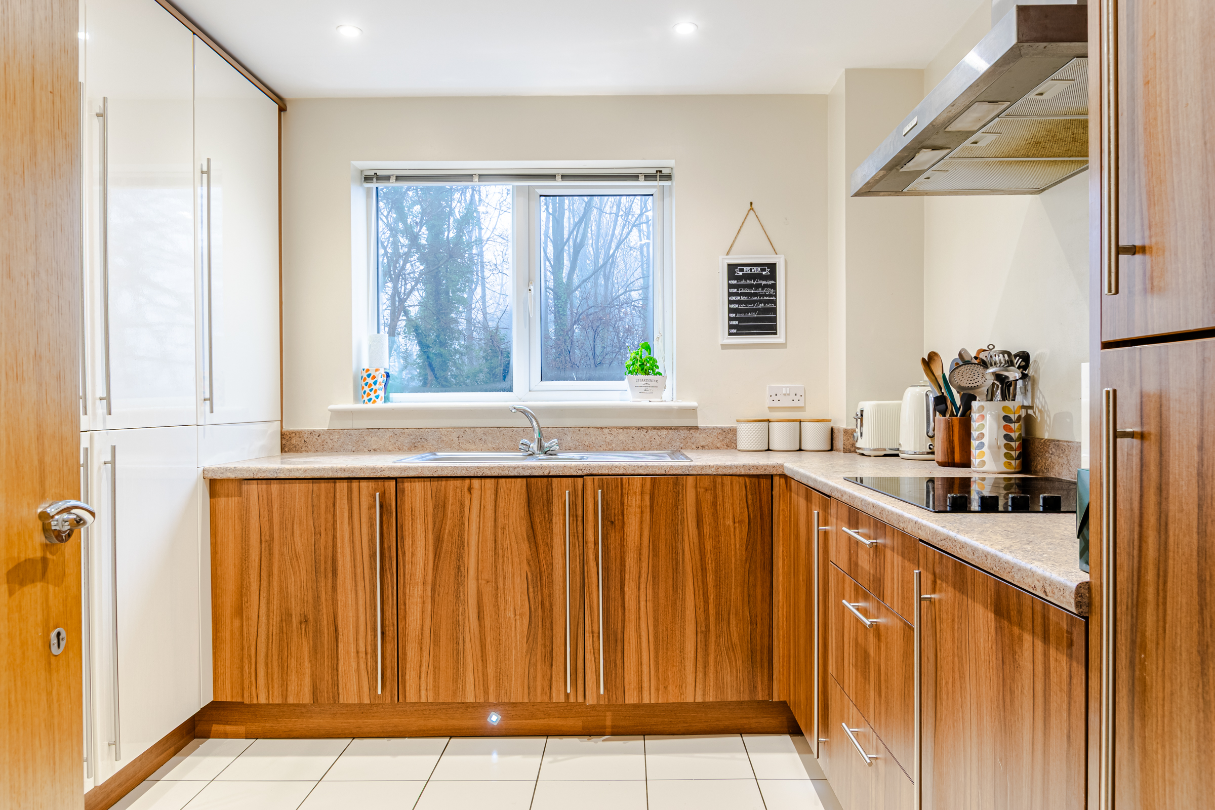 Potternewton Mount, Leeds, LS7 - Photo 6