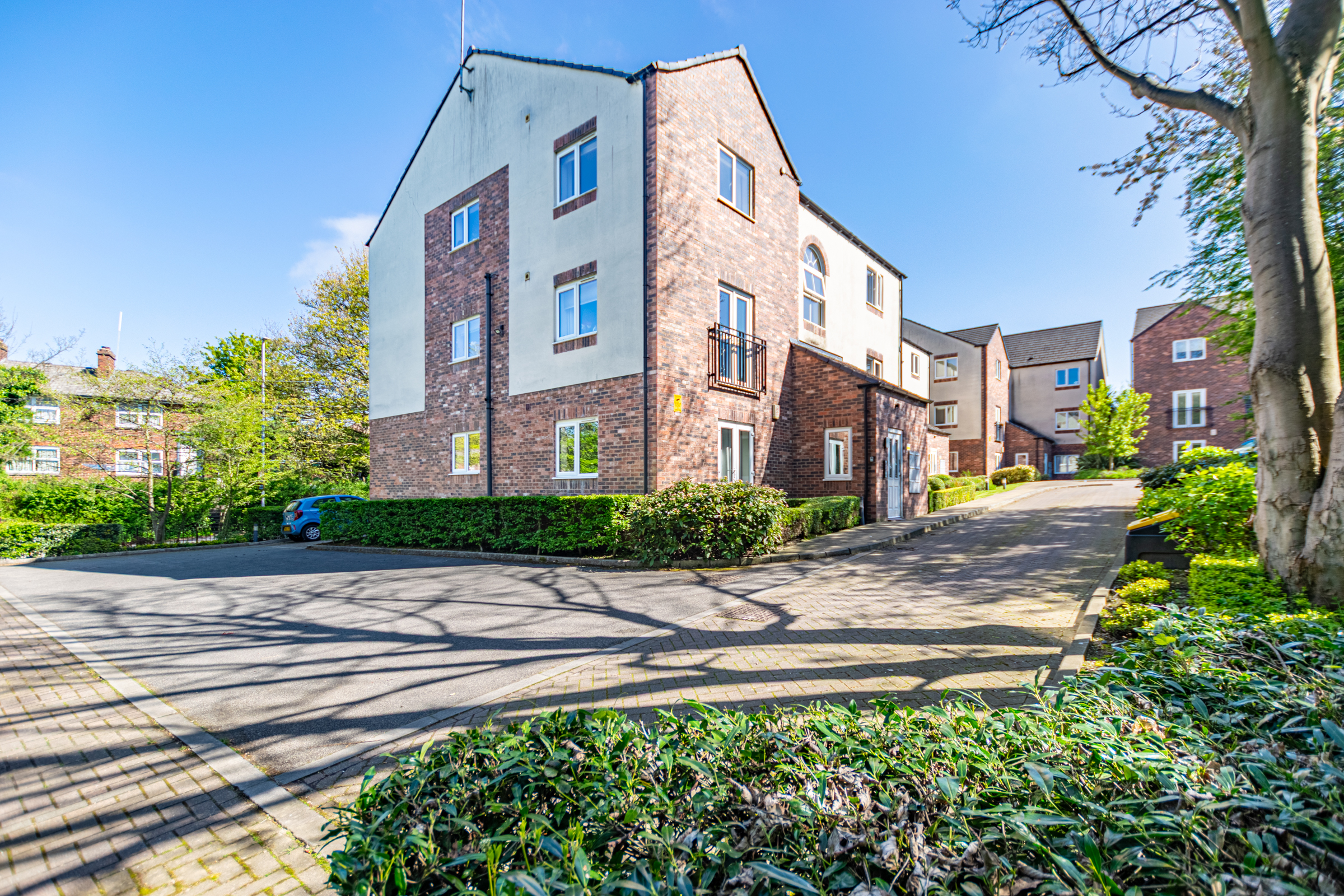 Potternewton Mount, Leeds, LS7 - Photo 14