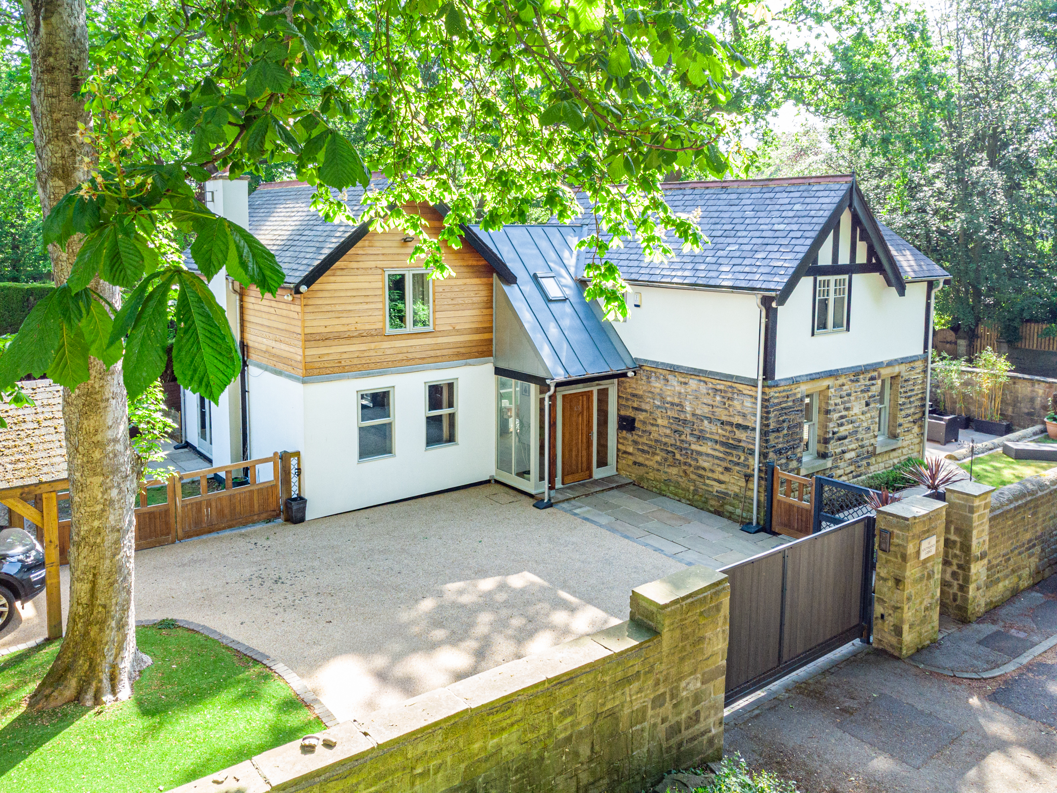 Wetherby Road, Roundhay, Leeds, LS8