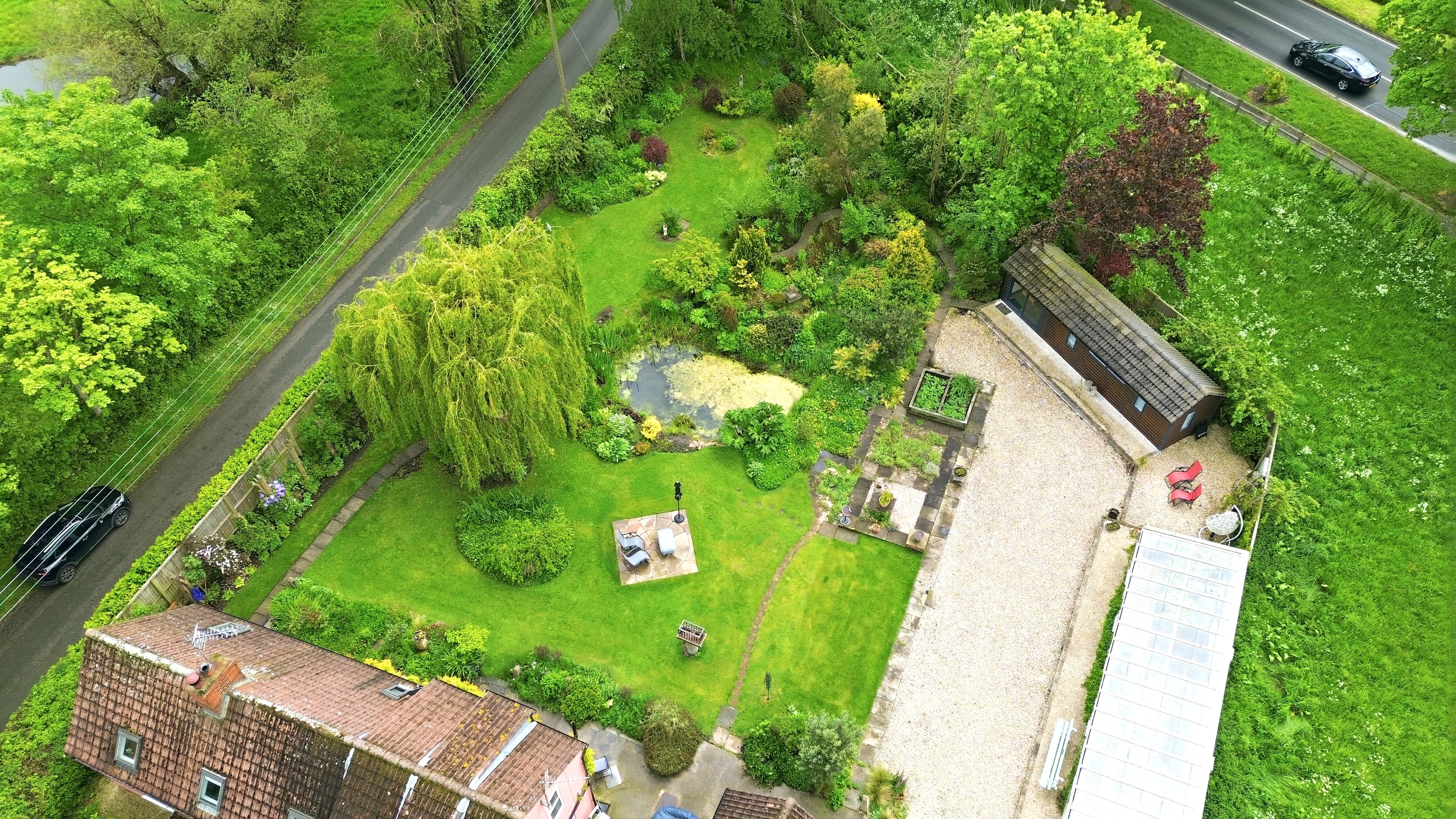 April Cottage, Main Road, Newsholme, DN14 - Photo 1