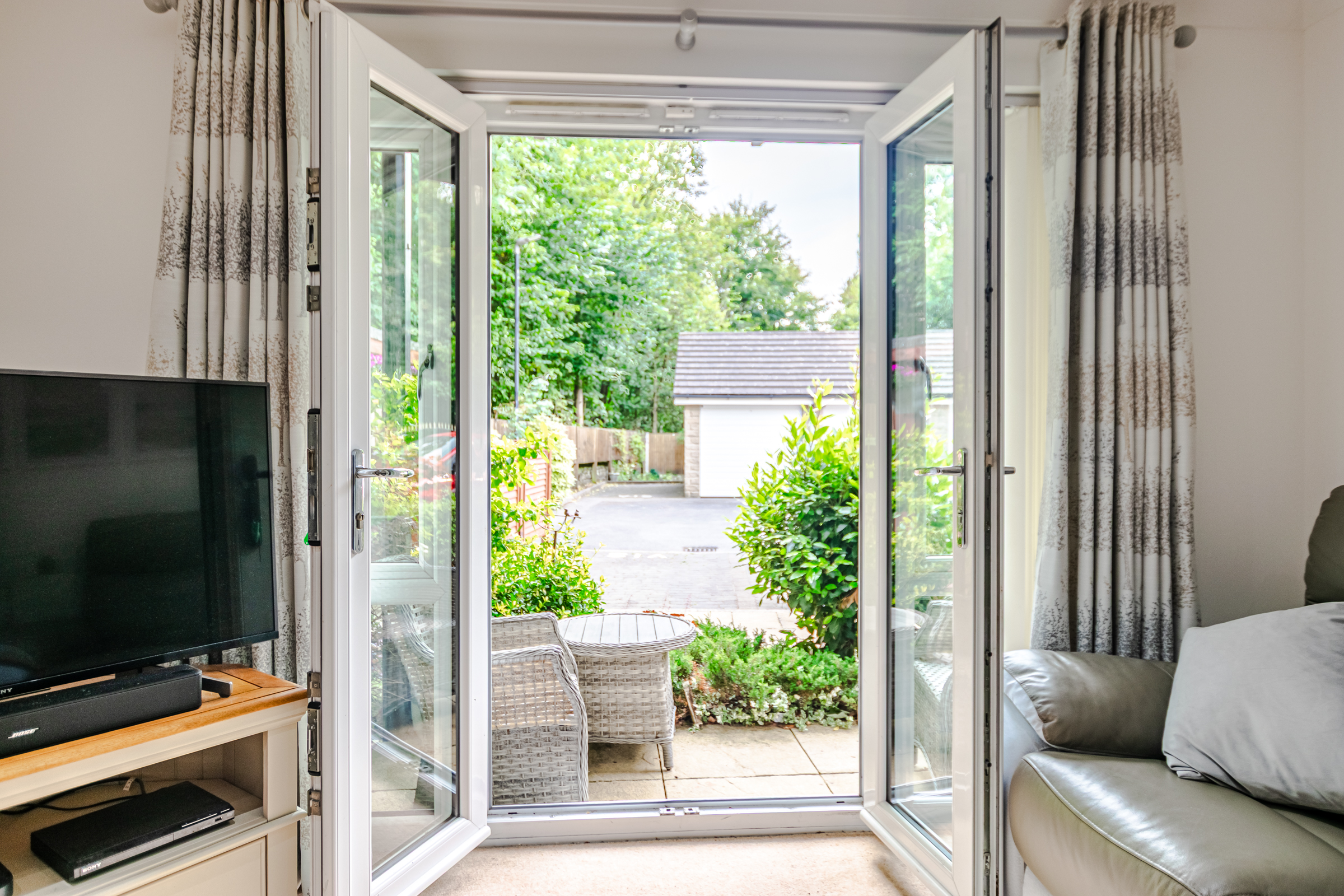 Shadwell Lane, Leeds, LS17 - Photo 5