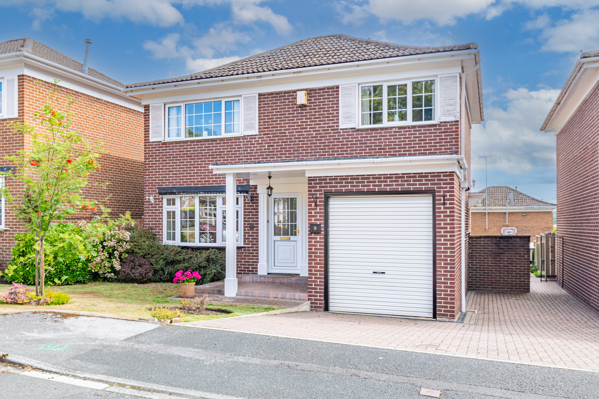 Oakwood Rise, Roundhay, Leeds, LS8
