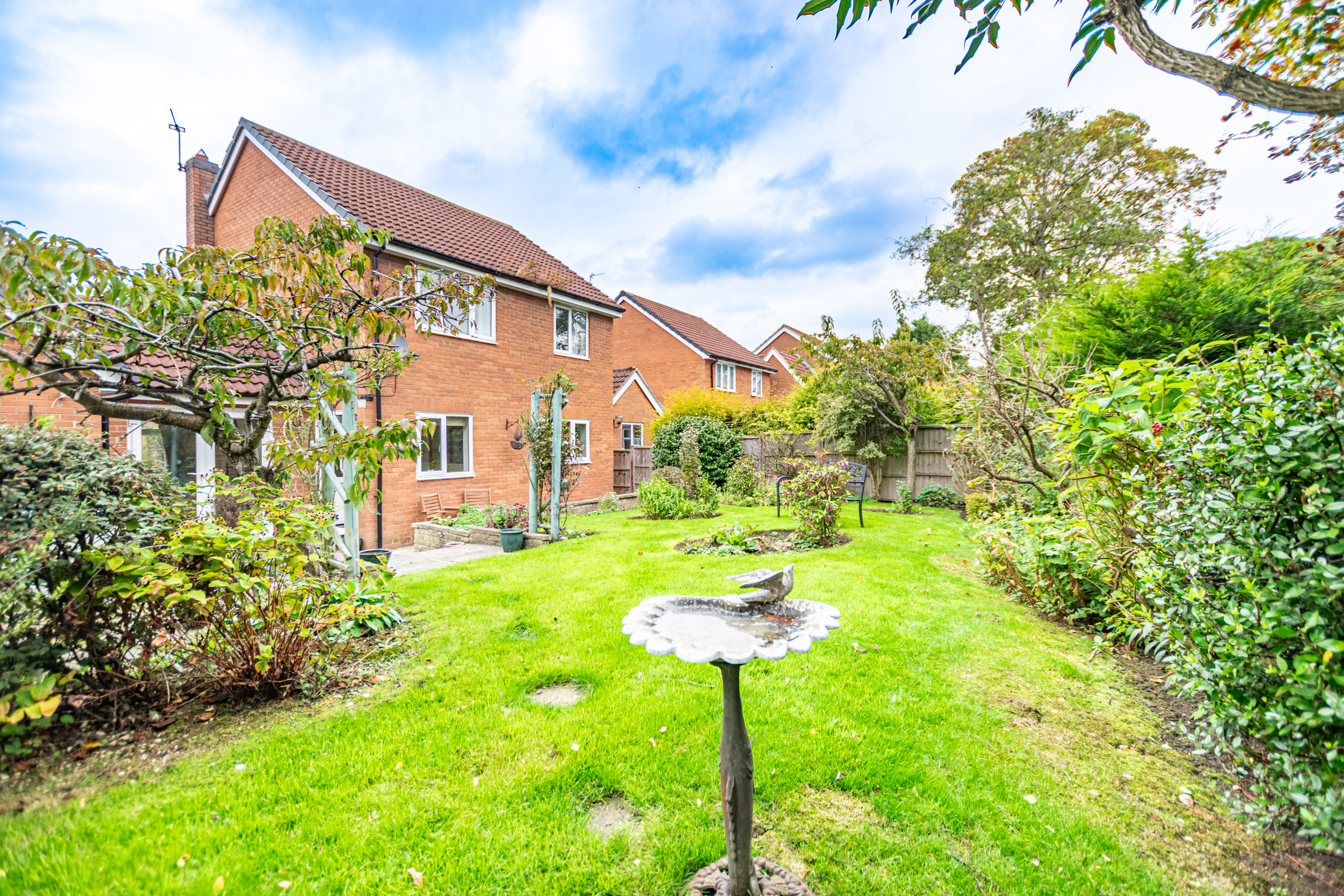 The Spinney, Moor Allerton, Leeds, LS17 - Photo 2