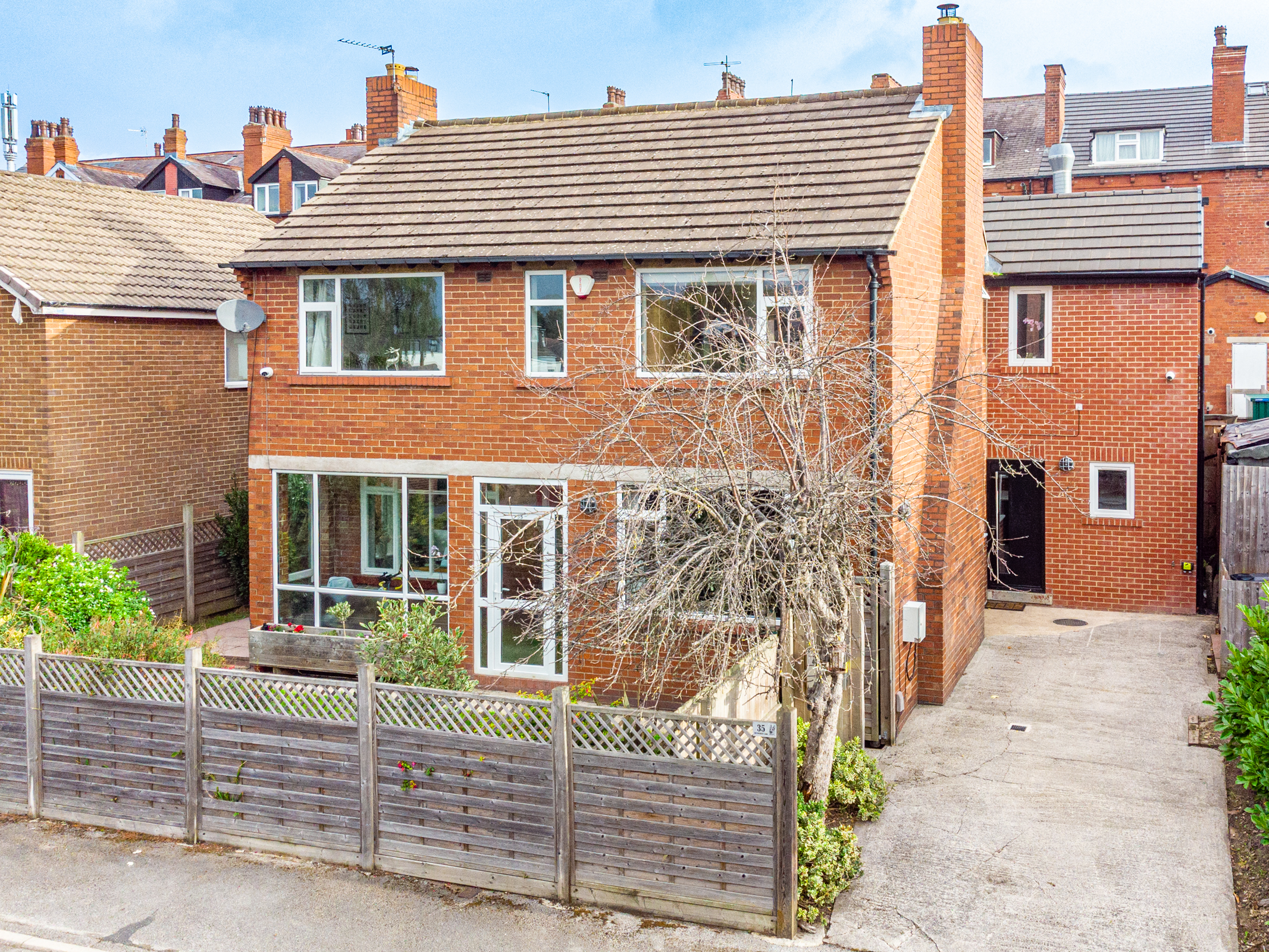 Devonshire Lane, Roundhay, Leeds, LS8