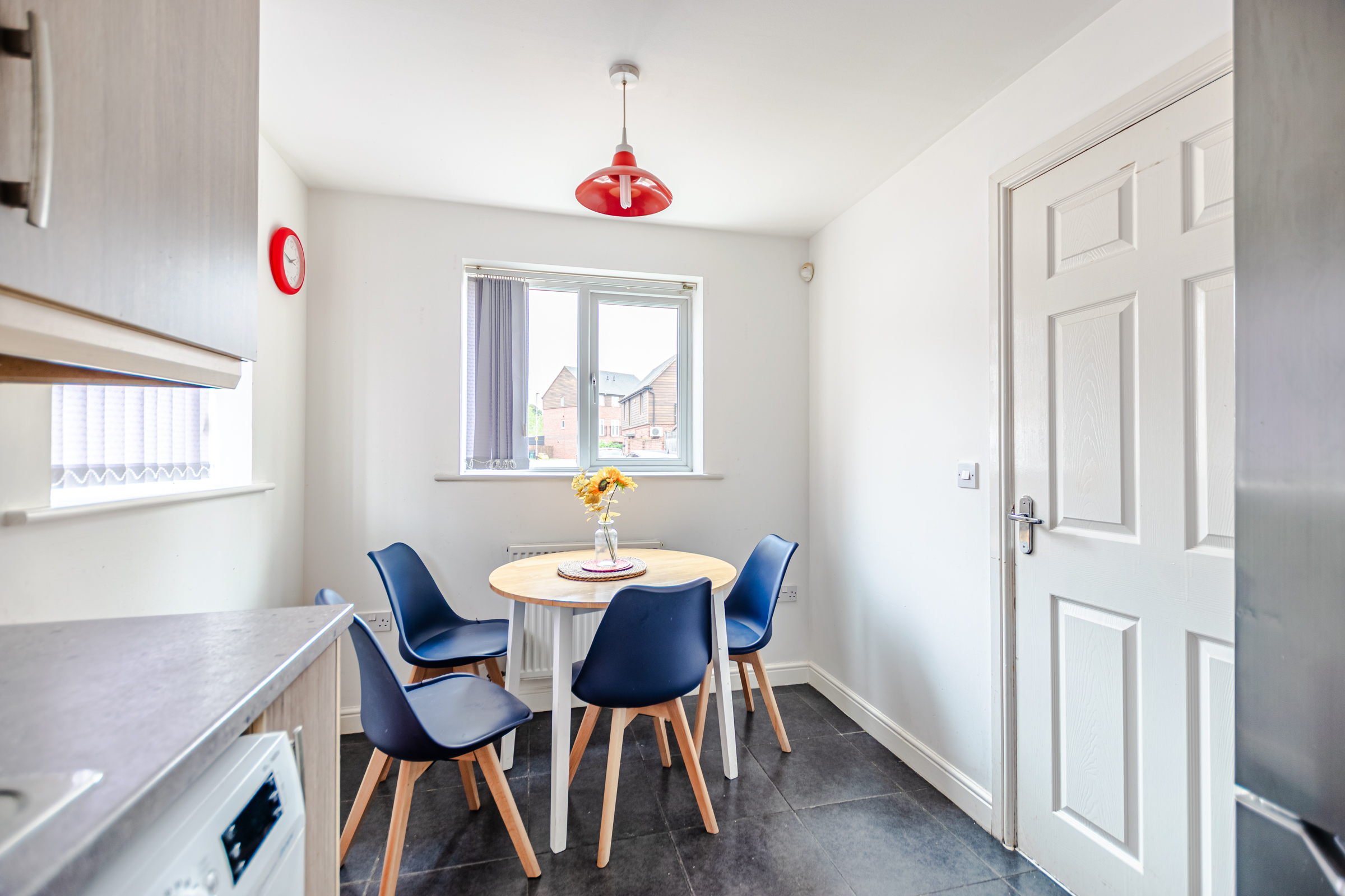 Oaklands Crescent, Gipton, Leeds, LS8 - Photo 5