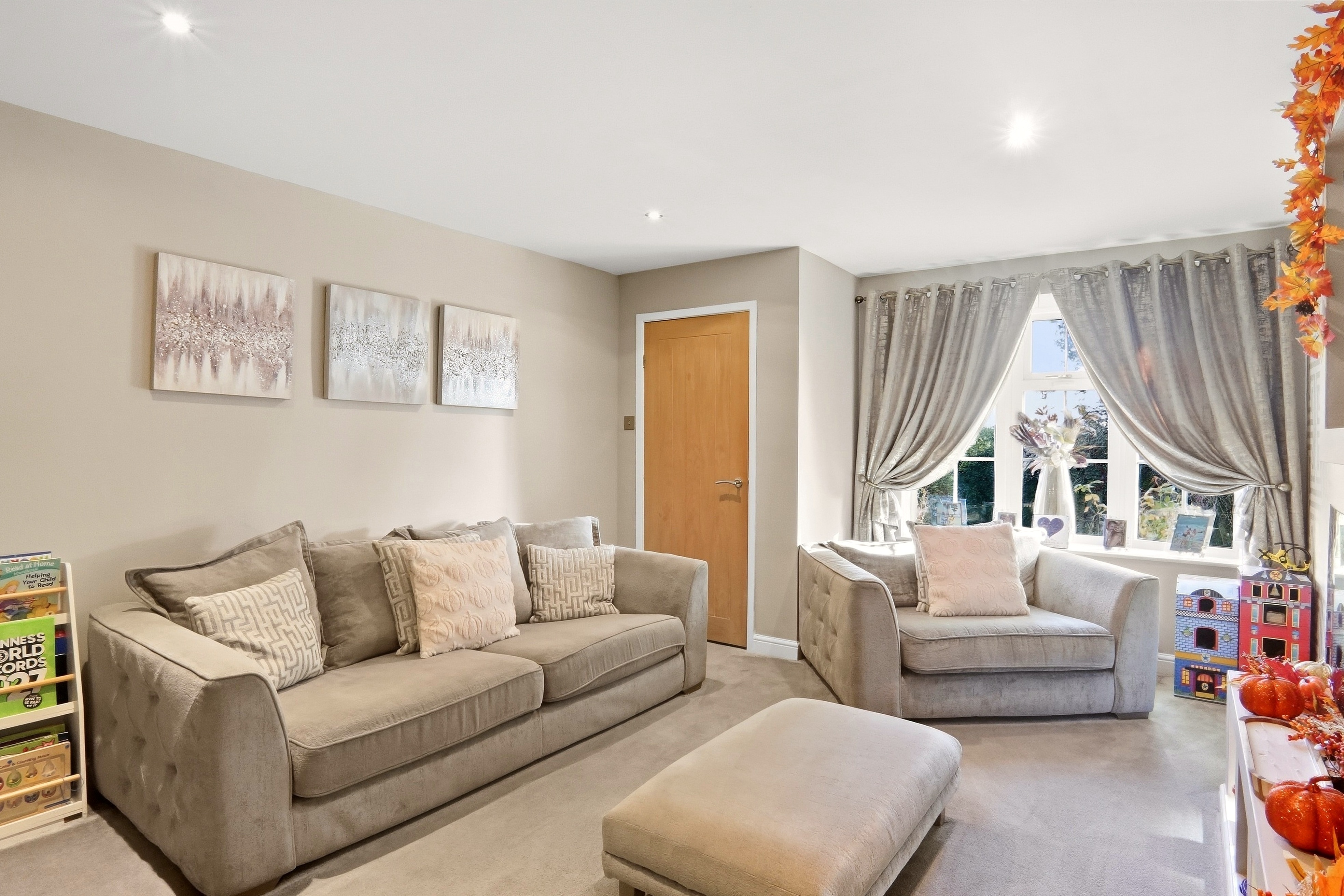 Lawns Mount, Leeds, LS12 - Photo 3